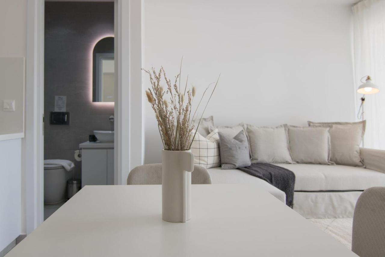 Phaedrus Living Seaview Modern Flat Limnaria 134 Apartamento Pafos Exterior foto