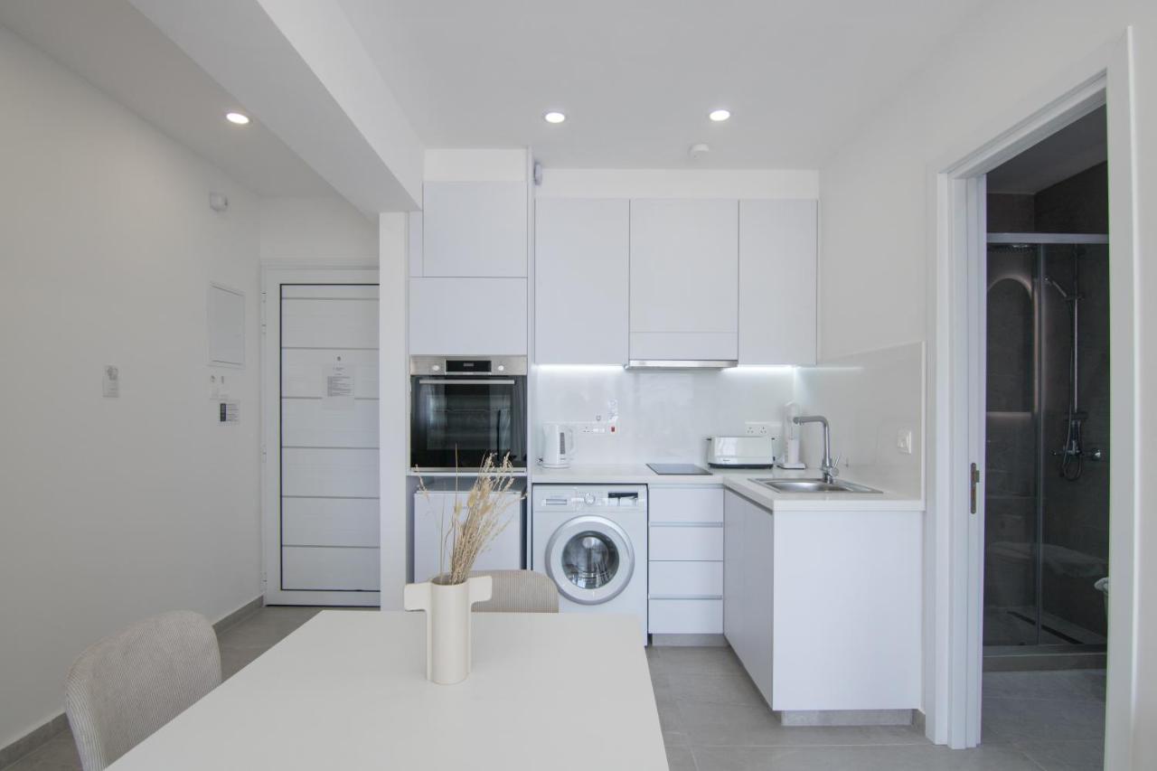 Phaedrus Living Seaview Modern Flat Limnaria 134 Apartamento Pafos Exterior foto